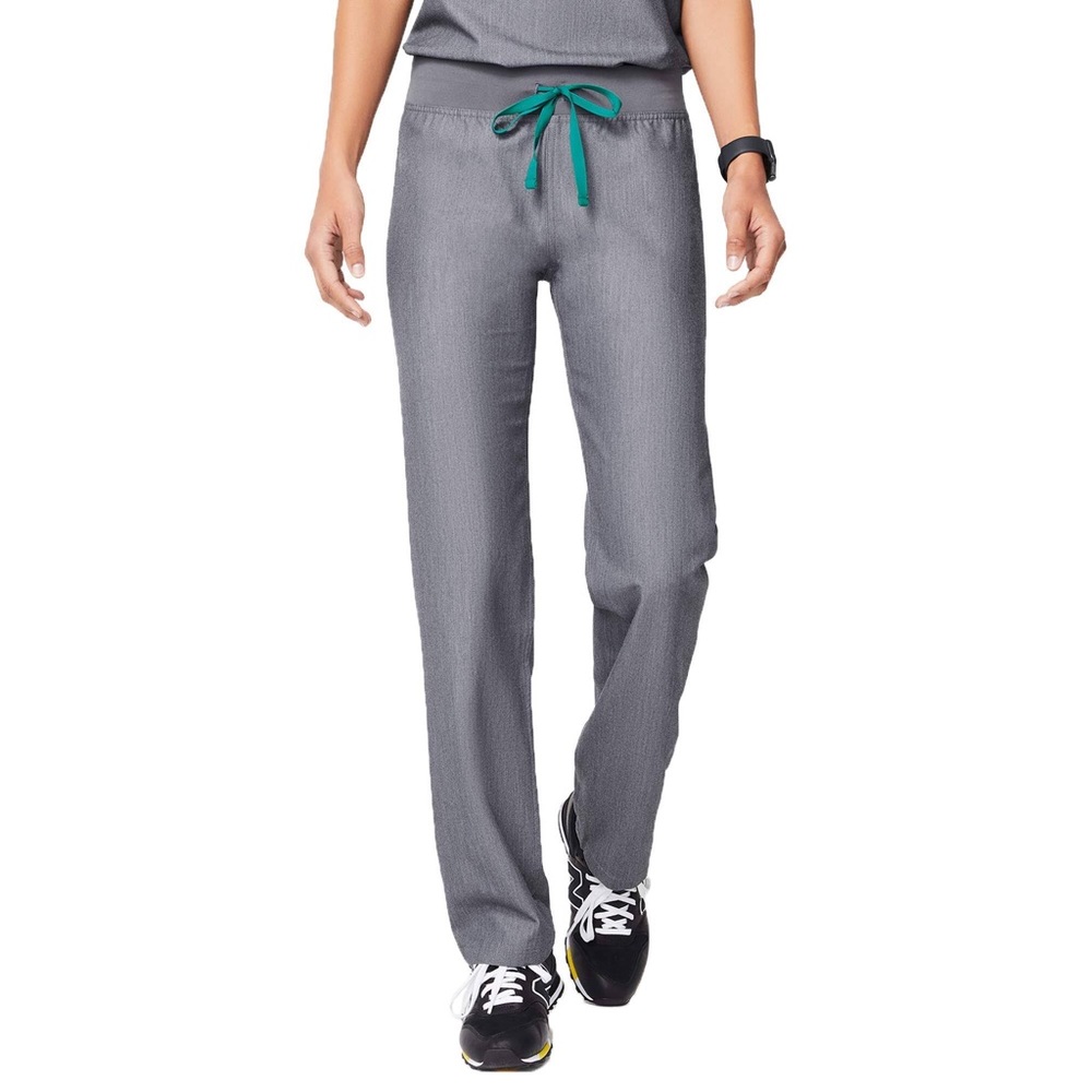 FIG Clothing Livingston Basic Scrub Pants in Graphite
Like new
Size XS/P